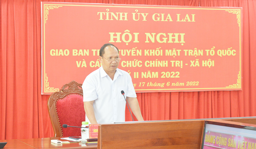 Phó Bí thư Tỉnh ủy Rah Lan Chung phát biểu tại hội nghị. Ảnh: Anh Huy