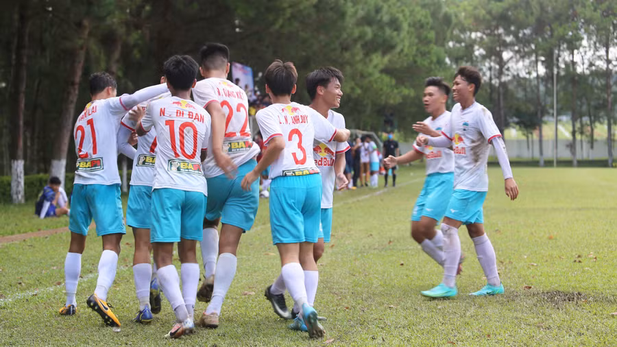 U17 HAGL đã có 1 chiến thắng dễ dàng. Ảnh: Văn Ngọc