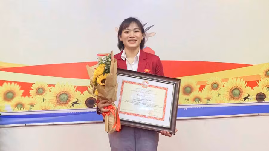 Lê Thị Nhi đã được nhận Bằng khen của Bộ trưởng Bộ Văn hóa-Thể thao và Du lịch. Ảnh: Văn Hường