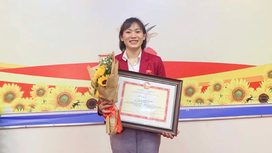 Lê Thị Nhi đã được nhận Bằng khen của Bộ trưởng Bộ Văn hóa-Thể thao và Du lịch. Ảnh: Văn Hường