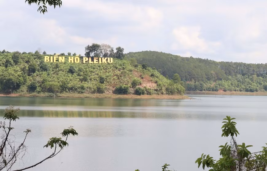 Phong cảnh nên thơ của khu du lịch Biển Hồ. Ảnh: Hồng Điệp/TTXVN