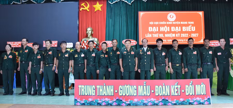 Ban Chấp hành khóa VII, nhiệm kỳ 2022-2027 ra mắt tại Đại hội. Ảnh: Hà Phương