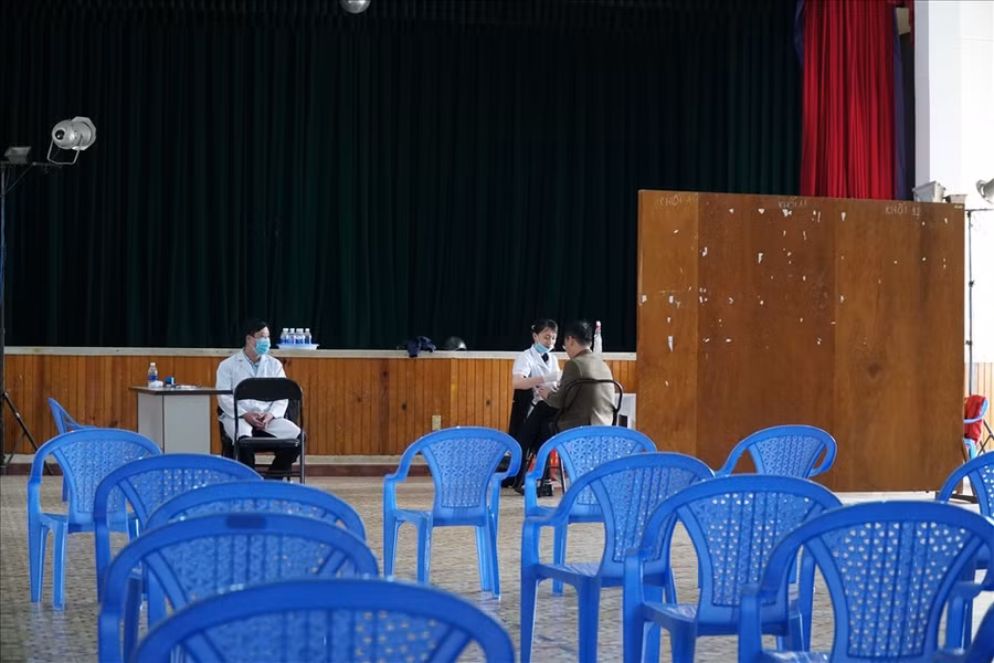  Các điểm tiêm chủng ở Đà Lạt vắng vẻ trong những đợt tiêm gần đây.