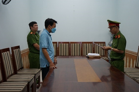 Tín bị khởi tố, tạm giam. Ảnh: Nguyễn Tú Tín bị khởi tố, tạm giam. Ảnh: Nguyễn Tú