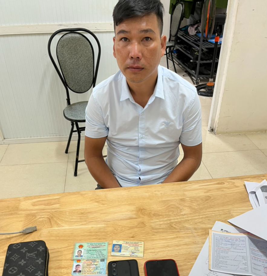 Nguyễn Hoàng Bảo Long cầm đầu nhóm ghi lô đề. Ảnh công an cung cấp Nguyễn Hoàng Bảo Long cầm đầu nhóm ghi lô đề. Ảnh công an cung cấp