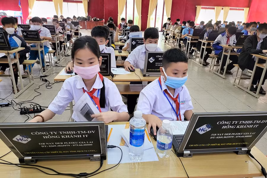 Các thí sinh tham gia thi bảng A. Ảnh: Phan Lài