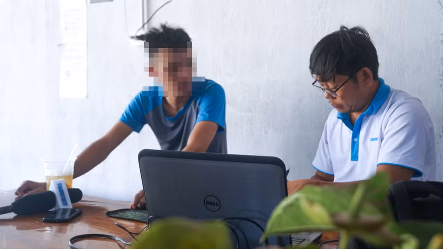 Nạn nhân T.P.V kể lại vụ việc với PV Báo Thanh Niên. Ảnh: Hải Phong