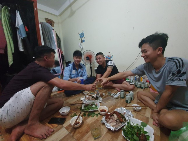 Trong căn trọ của công nhân KCN Quế Võ