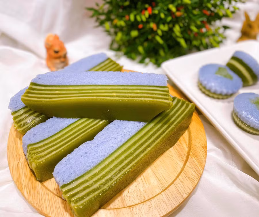 Bánh da lợn có vị thanh mát, ngọt thơm, ăn không ngán. Bánh được sáng tạo với nhiều hình dáng và màu sắc khác nhau, trông bắt mắt, hấp dẫn thực khách. Ảnh: Xuan Kieu Kado