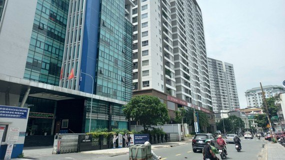 Một góc chung cư Golden Mansion trên đường Phổ Quang (quận Phú Nhuận, TPHCM)Một góc chung cư Golden Mansion trên đường Phổ Quang (quận Phú Nhuận, TPHCM)