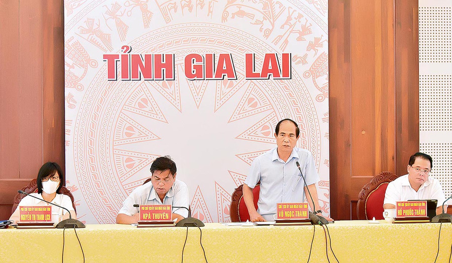 Chủ tịch UBND tỉnh Võ Ngọc Thành phát biểu chỉ đạo tại hội nghị. Ảnh: Đức Thụy