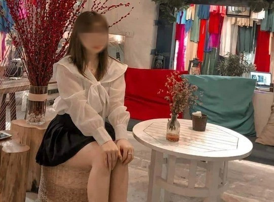 Đ.T.K.L. được biết đến là một cô gái xinh xắn Đ.T.K.L. được biết đến là một cô gái xinh xắn