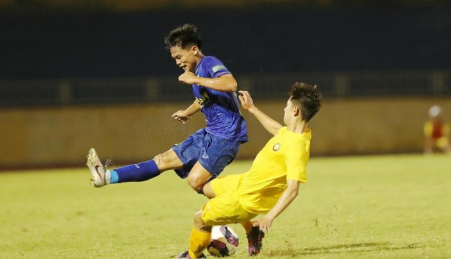 Hồ Văn Cường ghi bàn ở giải Tứ Hùng tranh cúp Tân Long 2022.