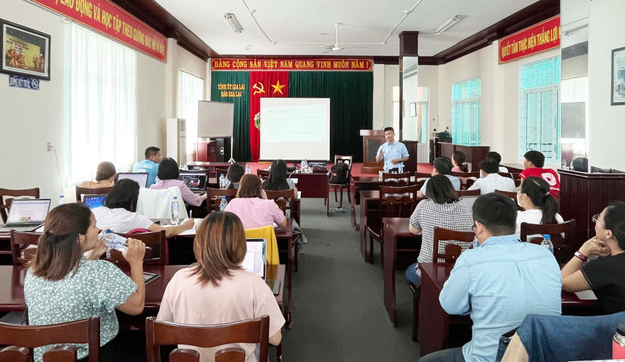 Quang cảnh lớp bồi dưỡng. Ảnh: Phương Vi