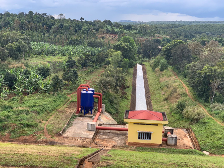 Công trình đầu mối của dự án đến nay chưa thể hoạt động. Ảnh: Hoàng Bình