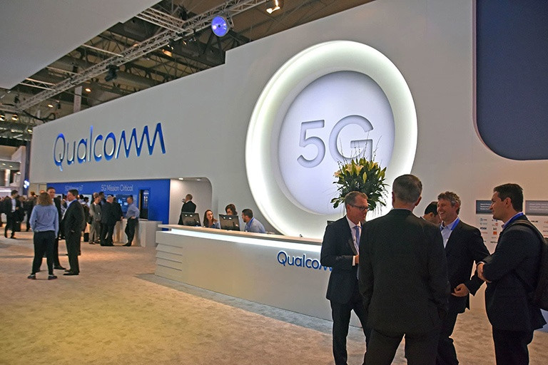 Toàn bộ chip modem 5G trên iPhone vào năm sau vẫn do Qualcomm cung cấp. Ảnh: AFP