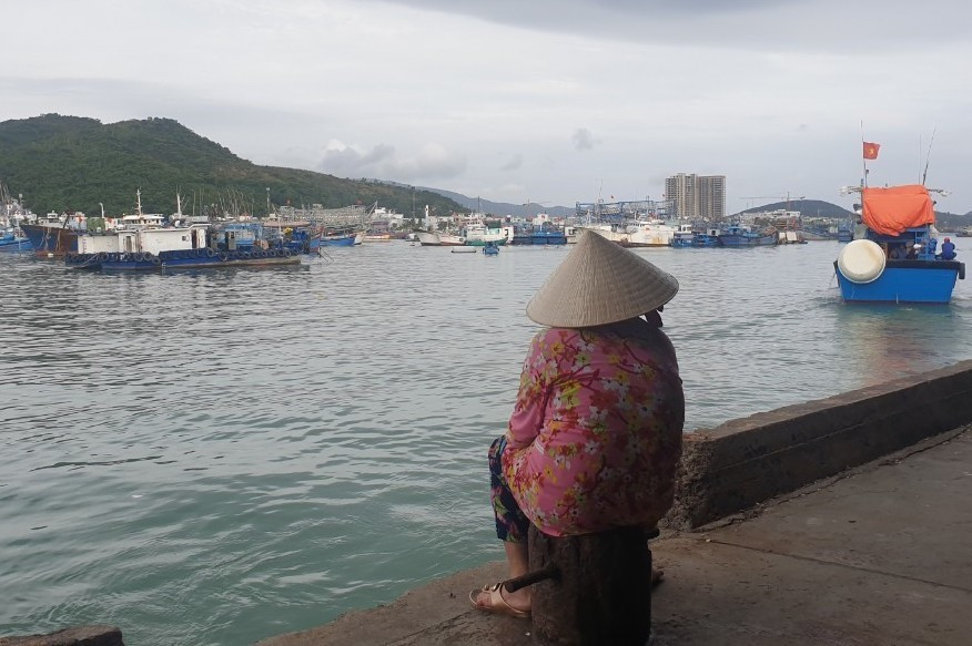 Một hình ảnh rất buồn về ngư dân và tàu cá khi giá dầu tăng 60,5% và chi phí tăng gần 50% sau chỉ 6 tháng. Ảnh: Hữu Long