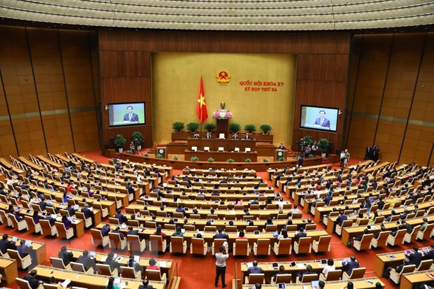 Toàn cảnh Chủ tịch Quốc hội Vương Đình Huệ phát biểu bế mạc kỳ họp. (Ảnh: Văn Điệp/TTXVN)