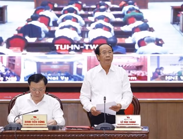 Phó Thủ tướng Lê Văn Thành điều hành hội nghị. (Ảnh: Phương Hoa/TTXVN)