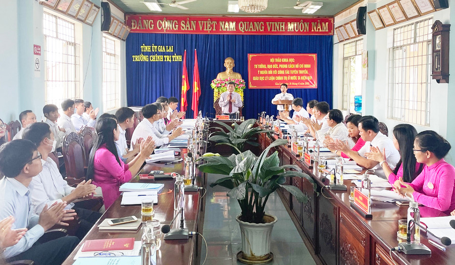 Quang cảnh buổi hội thảo. Ảnh: Lam Nguyên