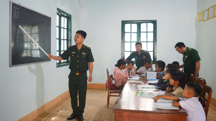 Quang cảnh lớp học hè. Ảnh: Anh Huy