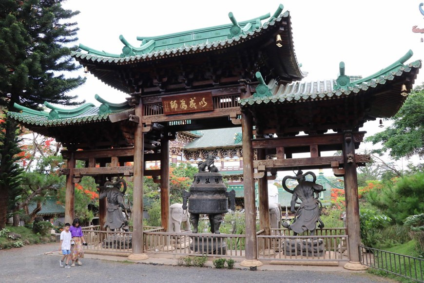 Cảnh sắc chùa Minh Thành. Ảnh: Hồng Điệp/TTXVN