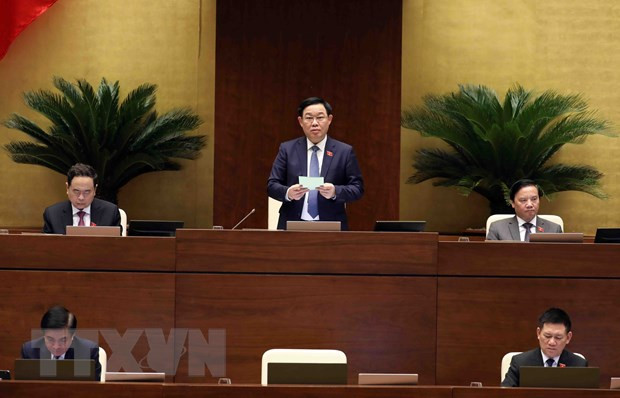 Chủ tịch Quốc hội Vương Đình Huệ phát biểu kết thúc chất vấn nhóm vấn đề lĩnh vực tài chính. (Ảnh: An Đăng/TTXVN) Chủ tịch Quốc hội Vương Đình Huệ phát biểu kết thúc chất vấn nhóm vấn đề lĩnh vực tài chính. (Ảnh: An Đăng/TTXVN)