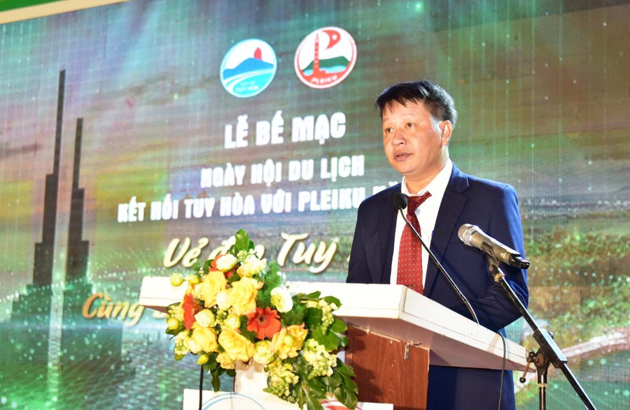 Ông Nguyễn Lê Vi Phúc-Phó Chủ tịch Thường trực UBND TP. Tuy Hòa (tỉnh Phú Yên) phát biểu bế mạc ngày hội. Ảnh: Đức Thụy