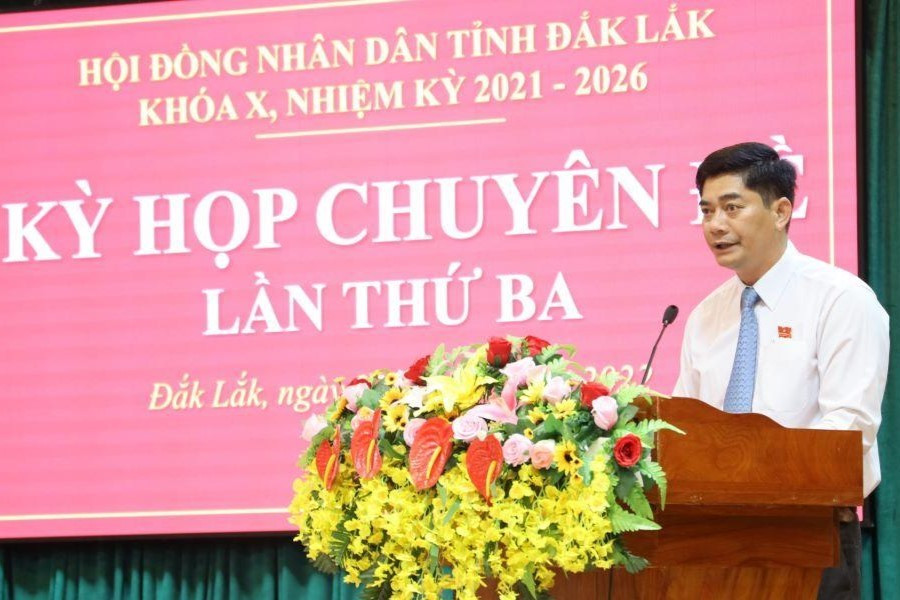 Ông Y Vinh Tơr, Ủy viên Trung ương dự khuyết được điều động, bổ nhiệm chức Thứ trưởng, Phó Chủ nhiệm Ủy ban Dân tộc. Ảnh:dantoctongiao.congthuong.vn Ông Y Vinh Tơr, Ủy viên Trung ương dự khuyết được điều động, bổ nhiệm chức Thứ trưởng, Phó Chủ nhiệm Ủy ban Dân tộc. Ảnh:dantoctongiao.congthuong.vn