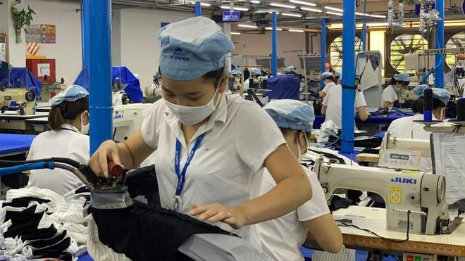 Chính phủ quyết định tăng lương tối thiểu từ 1.7.2022 - Ảnh: T.Hằng Chính phủ quyết định tăng lương tối thiểu từ 1.7.2022 - Ảnh: T.Hằng