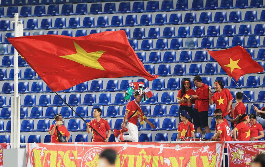 HLV Gong Oh-kyun đã bố trí đội hình giàu sức tấn công dù đối thủ được đánh giá mạnh hơn. Ảnh: Lâm Thỏa