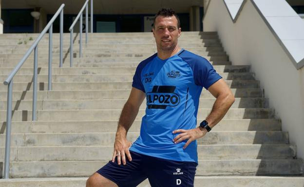 Ông Diego Giustozzi có bảng thành tích xuất sắc trong vai trò cầu thủ lẫn HLV