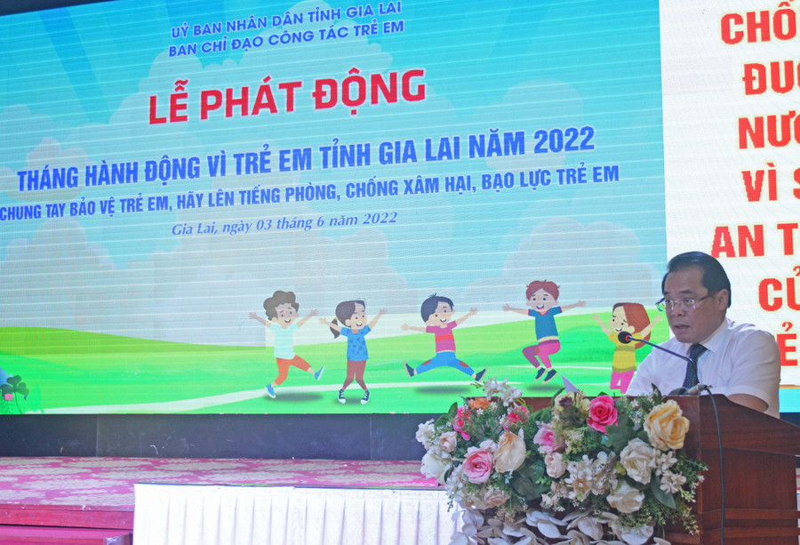 Phó Chủ tịch UBND tỉnh phát biểu tại lễ phát động. Ảnh: Anh Huy