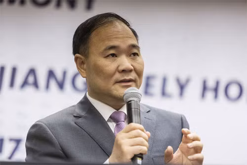 Lý Thư Phúc - tỷ phú Trung Quốc hiện là cổ đông cá nhân lớn nhất của tập đoàn Đức Daimler. Ảnh: Bloomberg.