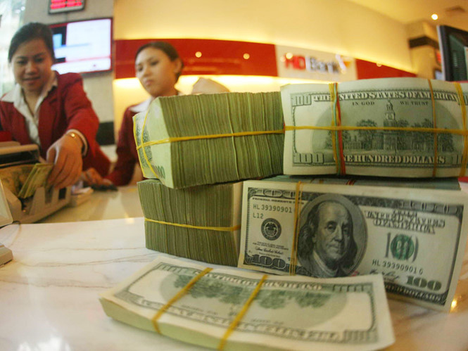 Giá USD biến động mạnh trong hôm nay