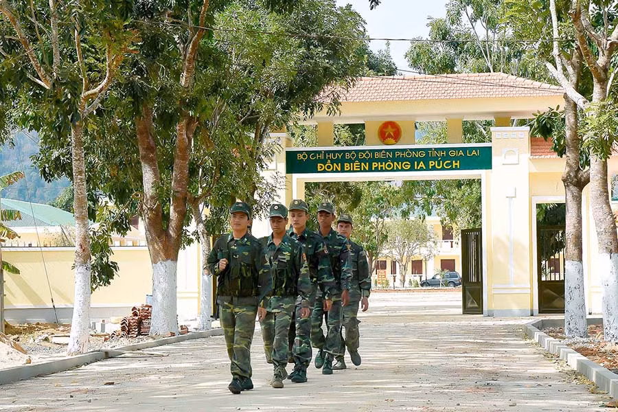 Doanh trai hiện đại, chính quy của Đồn Biên phòng Ia Púch. Ảnh: Bích Nga