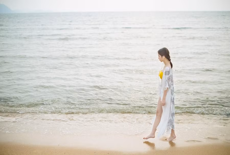 Vẻ gợi cảm của Jun Vũ