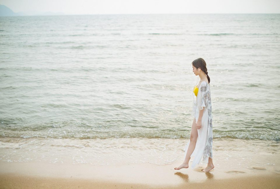 Vẻ gợi cảm của Jun Vũ