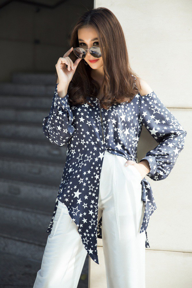 Năm 2018 hứa hẹn sẽ là năm bùng nổ của Thanh Hằng khi đảm nhiệm vai chị đại trong bộ phim "Tháng năm rực rỡ". Năm 2018 hứa hẹn sẽ là năm bùng nổ của Thanh Hằng khi đảm nhiệm vai chị đại trong bộ phim