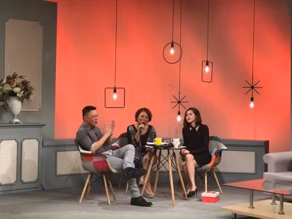 Nữ ca sĩ thú nhận việc xuống cân là do cơ thể quá nhiều bệnh.