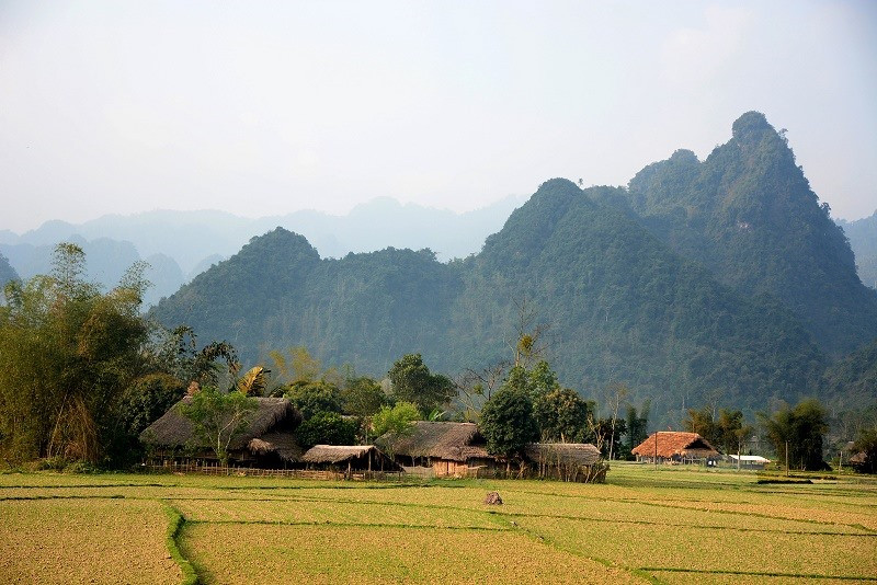 Khung cảnh làng quê bình dị nơi miền cao Lâm Bình. Khung cảnh làng quê bình dị nơi miền cao Lâm Bình.