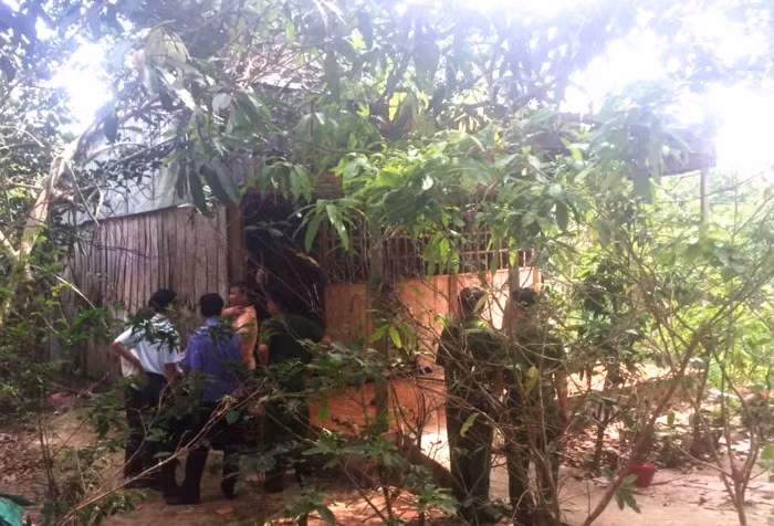 Căn nhà nơi xảy ra vụ án. Căn nhà nơi xảy ra vụ án.