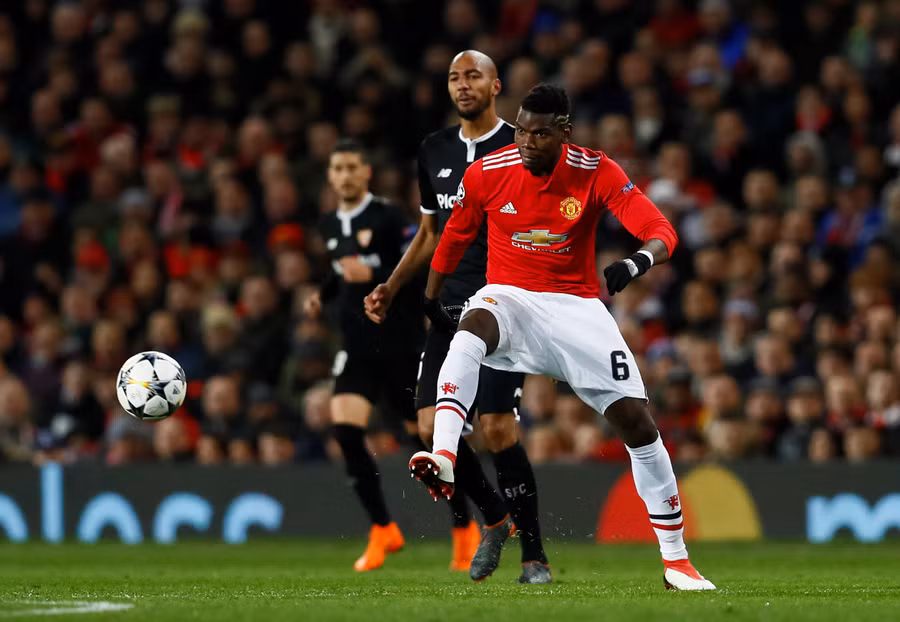 Pogba vào sân từ ghế dự bị và tiếp tục gây thất vọng khi thi đấu mờ nhạt. Ảnh: REUTERS