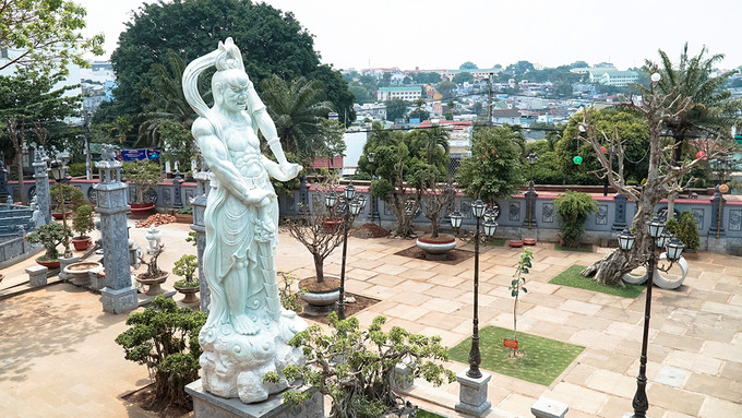 Chùa nằm trên khu đất rộng gần 4 ha. Qua hơn 60 năm tồn tại, chùa trải qua đợt đại trùng tu vào rằm tháng 3 âm lịch năm 2012, đến 2/10 âm lịch năm 2016 thì khánh thị trở lại. Chùa nằm trên khu đất rộng gần 4 ha. Qua hơn 60 năm tồn tại, chùa trải qua đợt đại trùng tu vào rằm tháng 3 âm lịch năm 2012, đến 2/10 âm lịch năm 2016 thì khánh thị trở lại.