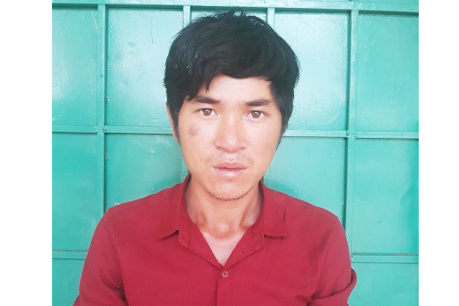 Đối tượng giết người đầu thú tại cơ quan công an. Ảnh: Công an huyện Chư Prông