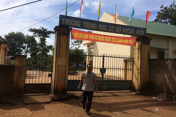 Nhiều trường tại huyện Krông Pắk từng phải xé nhỏ lớp để giáo viên có chỗ giảng dạy