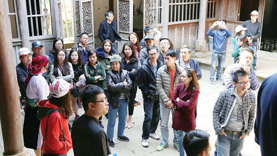 Du khách muốn đến vùng cao để tìm hiều về những nét đẹp văn hóa đặc sắc nơi đây. Du khách muốn đến vùng cao để tìm hiều về những nét đẹp văn hóa đặc sắc nơi đây.