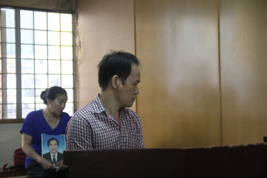  Bị cáo Lê Tấn Phong tại phiên tòa.