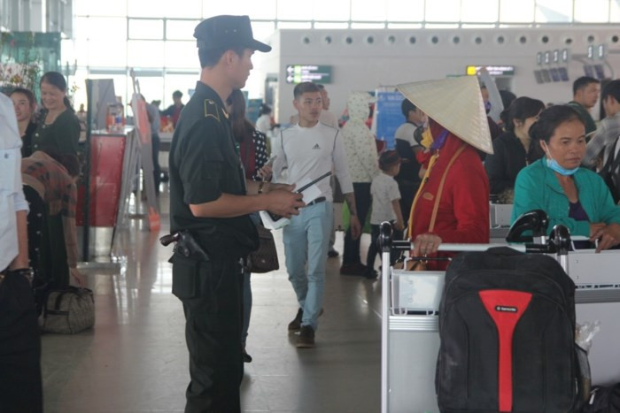 Sân bay Vinh đã tăng cường an ninh vào sáng 5-3