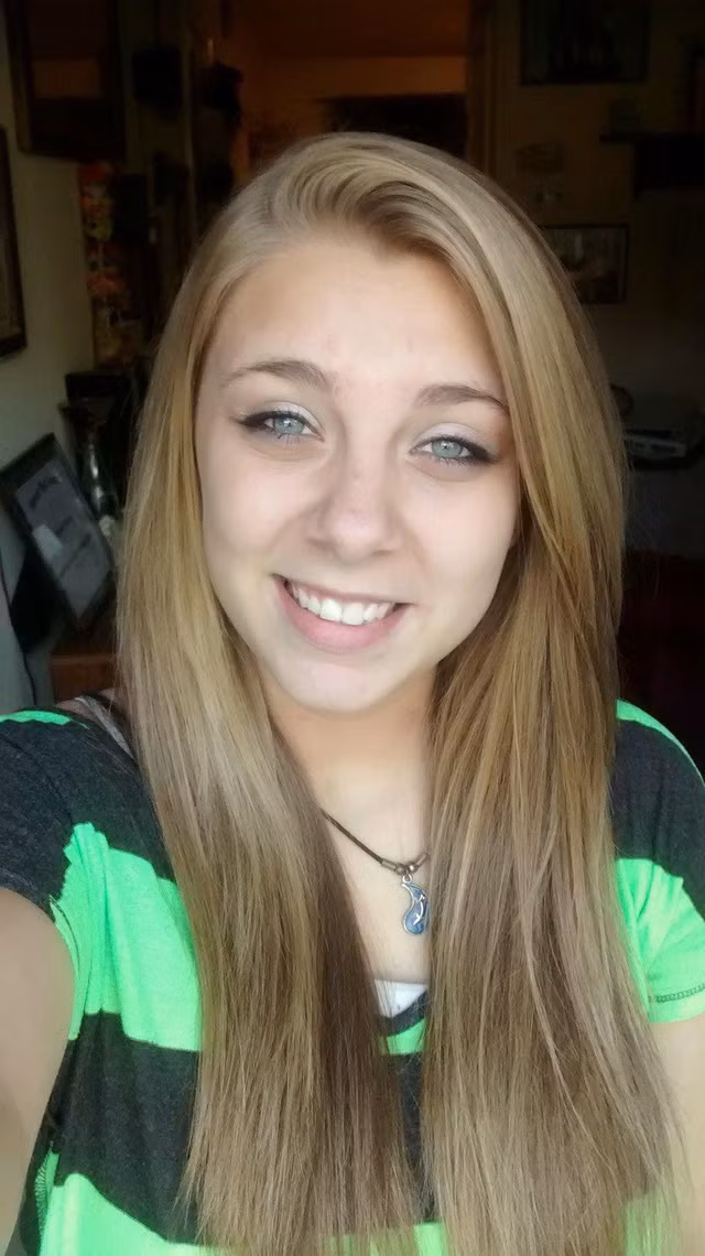  Kaylee Muthart - Ảnh do nhân vật cung cấp